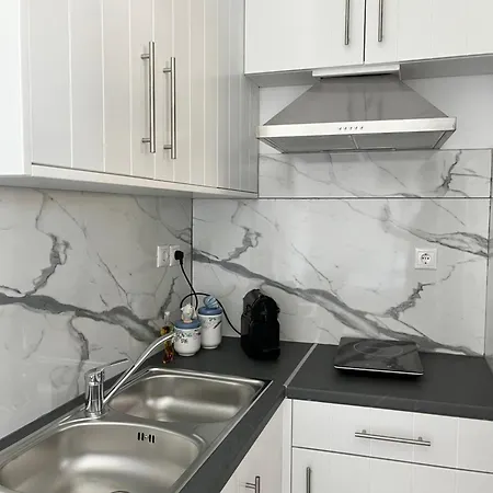 Гостевой дом Aeolian Breeze 1