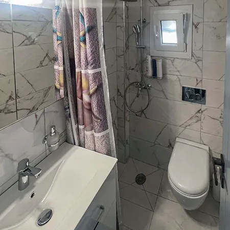 Aeolian Breeze 1 3* Тинос